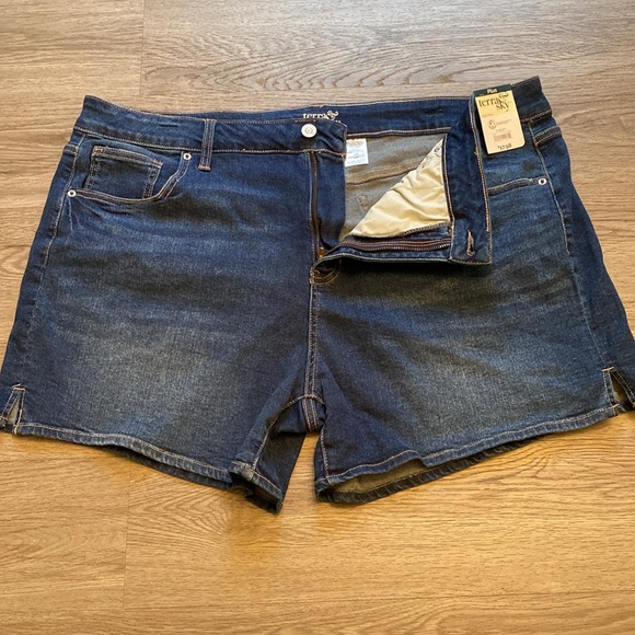 Terra & Sky High Rise Denim Shorts Size 22W - Picture 10 of 12